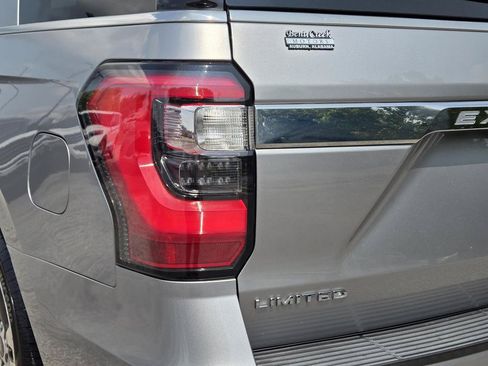 Used 2021 Ford Expedition Limited RWD image 9