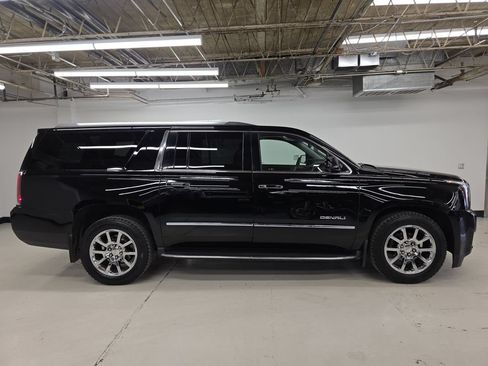 Used 2016 GMC Yukon XL Denali w/ Open Road Package AWD/4WD image 6