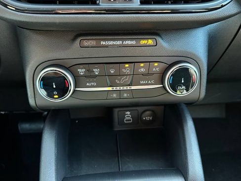 Used 2026 Ford Escape ST-Line AWD/4WD image 18