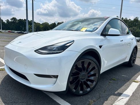 Used 2022 Tesla Model Y Performance AWD/4WD image 1