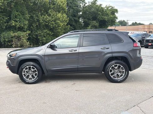 Used 2022 Jeep Cherokee Trailhawk AWD/4WD image 8