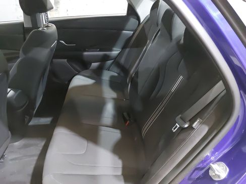 Certified 2024 Hyundai Elantra SEL FWD image 15