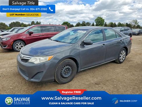 Used 2012 Toyota Camry LE FWD image 1