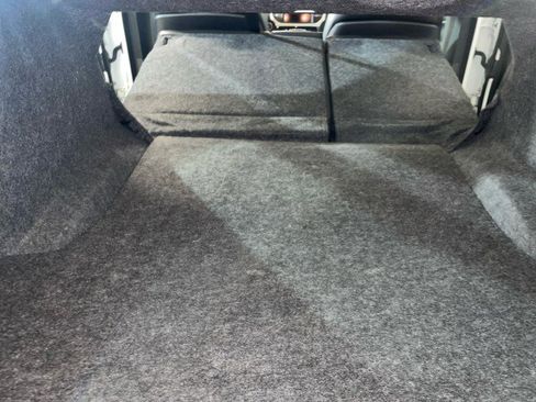 Used 2023 Chrysler 300 Touring L w/ Popular Equipment Group image 22