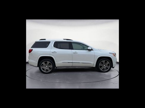 Used 2017 GMC Acadia Denali w/ Technology Package image 7