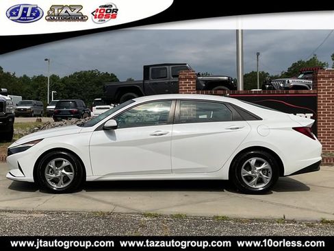 Used 2021 Hyundai Elantra SE FWD image 4