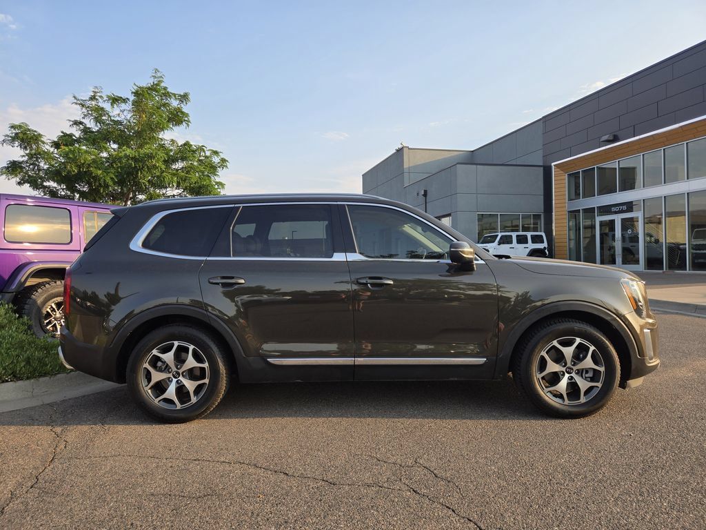 Used 2020 Kia Telluride EX w/ Towing Package AWD/4WD image 4