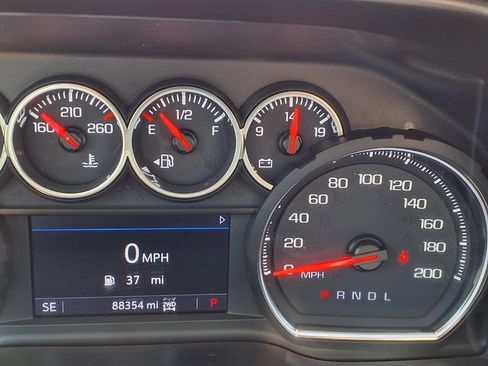 Used 2019 Chevrolet Silverado 1500 LT AWD/4WD image 17