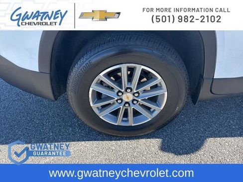 Used 2023 Chevrolet Traverse LT w/ LPO, Floor Liner Package image 11