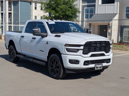 Used 2025 RAM 3500 Big Horn AWD/4WD image 2