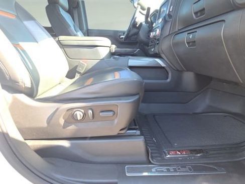 Used 2021 GMC Sierra 1500 AT4 image 14