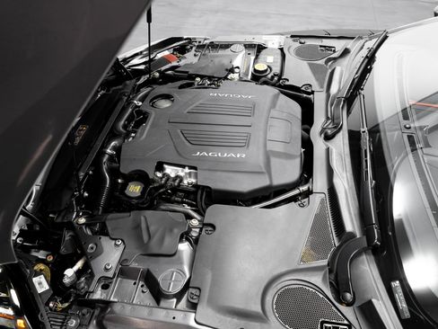 Used 2016 Jaguar F-TYPE S image 25