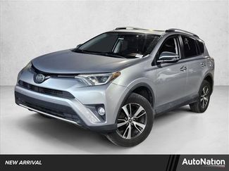 Used 2016 Toyota RAV4 XLE video 1
