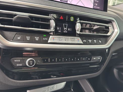 Certified 2023 BMW X4 xDrive30i w/ Premium Package image 24