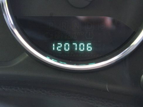 Used 2011 Jeep Wrangler Rubicon w/ Dual Top Group AWD/4WD image 30