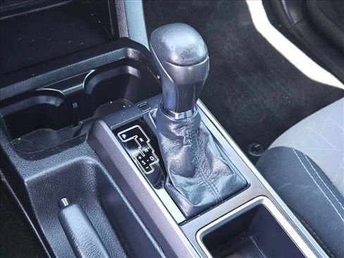 Used 2022 Toyota Tacoma TRD Off-Road w/ Technology Package RWD image 16