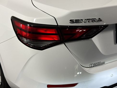 Used 2024 Nissan Sentra S FWD image 36