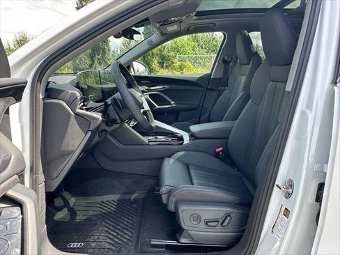 New 2025 Audi Q5 Premium Plus image 22