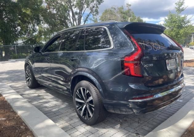 Used 2026 Volvo XC90 B5 Core AWD/4WD image 3