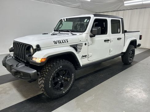 Used 2022 Jeep Gladiator Sport image 5
