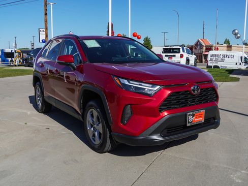 Certified 2024 Toyota RAV4 XLE AWD/4WD image 2