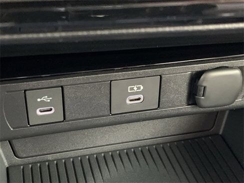 New 2026 Toyota Prius LE image 27