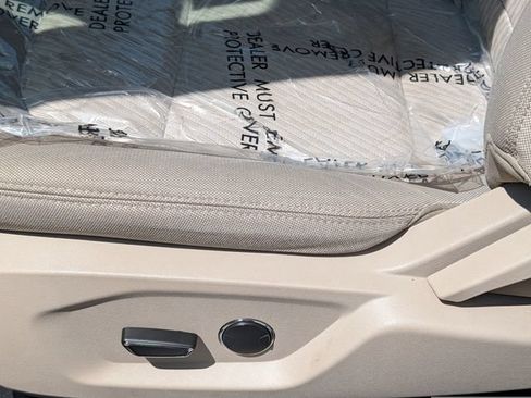 Used 2018 Ford Explorer 4WD image 11