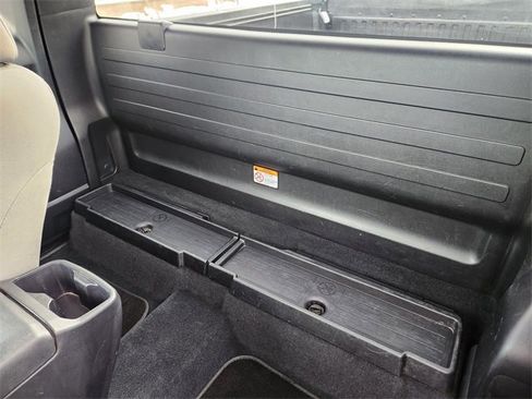 Used 2022 Toyota Tacoma SR image 12