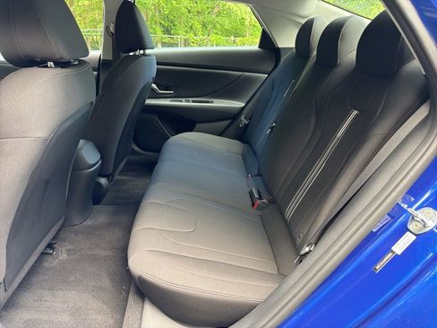 Certified 2023 Hyundai Elantra SEL w/ Convenience Package FWD image 13