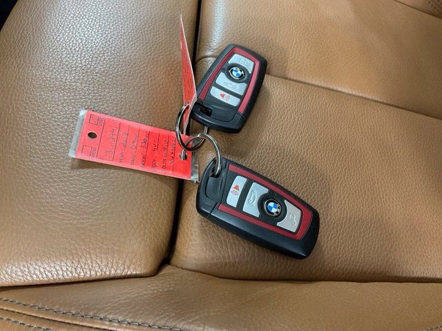 Used 2017 BMW 330i xDrive Sedan AWD/4WD image 46