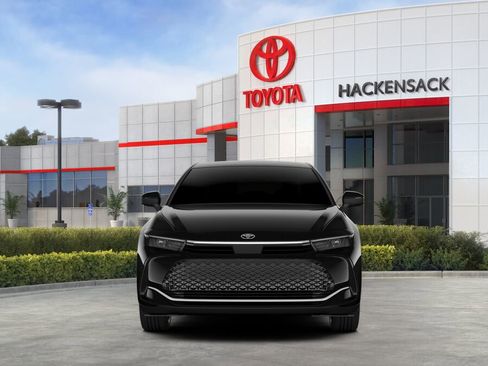 New 2026 Toyota Crown XLE image 17