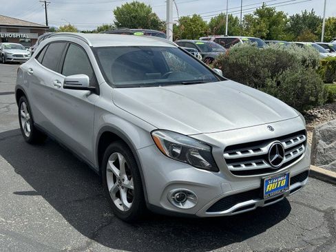 Used 2018 Mercedes-Benz GLA 250 4MATIC image 1