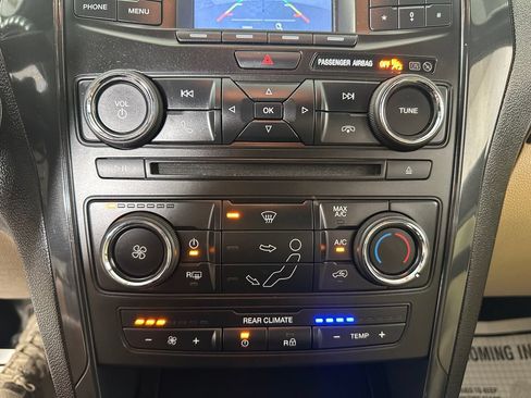 Used 2017 Ford Explorer 4WD image 29
