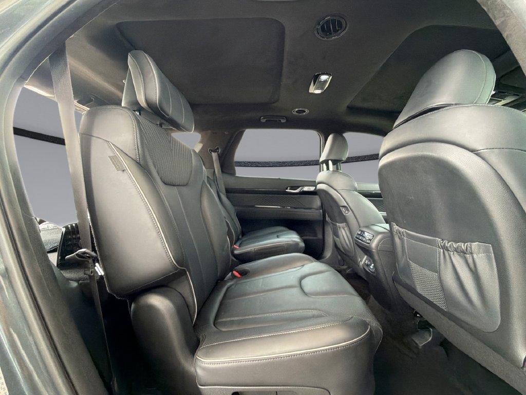 Used 2023 Hyundai Palisade Calligraphy FWD image 17