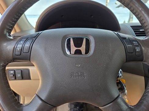 Used 2005 Honda Accord EX image 16