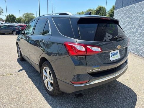 Used 2020 Chevrolet Equinox Premier w/ LPO, Cargo Package AWD/4WD image 3
