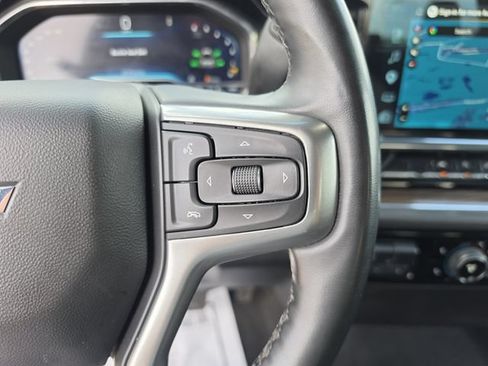 Used 2025 Chevrolet Silverado 1500 LT RWD image 40