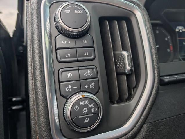 Used 2021 GMC Sierra 2500 AT4 w/ AT4 Premium Plus Package AWD/4WD image 19