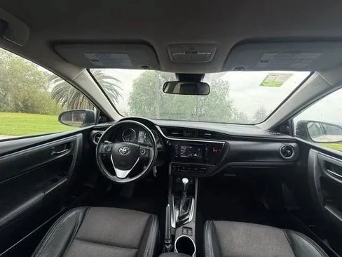 Used 2018 Toyota Corolla SE w/ Carpet Mat Package (TMS) FWD image 15