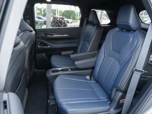 Certified 2026 INFINITI QX60 Sport w/ Dark Cargo Package AWD/4WD image 33