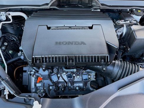 Used 2025 Honda Pilot Touring image 33