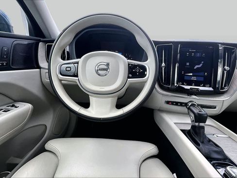 Used 2020 Volvo XC60 T5 Inscription w/ Protection Package Premier FWD image 6