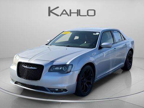 Used 2020 Chrysler 300 S RWD image 1