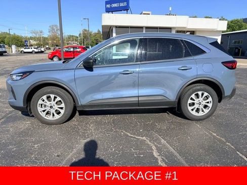Used 2024 Ford Escape Active w/ Tech Pack #1 AWD/4WD image 2