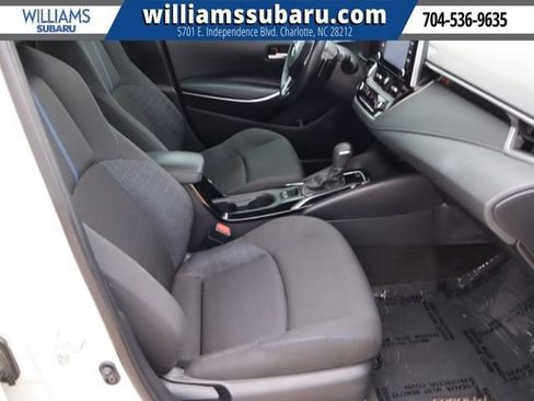 Used 2021 Toyota Corolla SE w/ SE Premium Package FWD image 38
