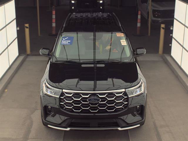 Used 2026 Ford Explorer Platinum w/ LUX Leather Package AWD/4WD image 2