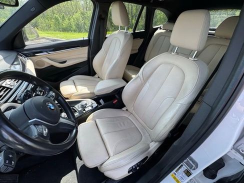 Used 2018 BMW X1 sDrive28i image 12