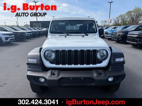 Used 2026 Jeep Wrangler Sport image 8