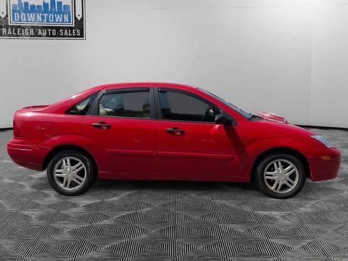 Used 2001 Ford Focus SE FWD image 5