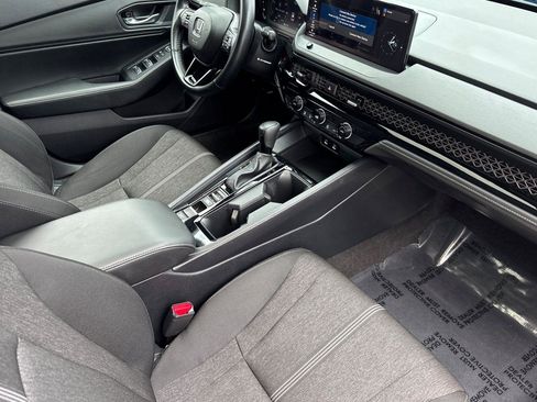 Used 2024 Honda Accord Sport image 15